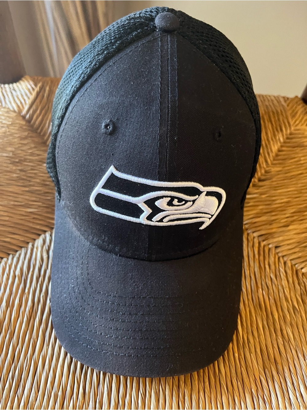 New Era Seattle Seahawks 39THIRTY Blackout Stretch Fit Trucker Hat - S/M